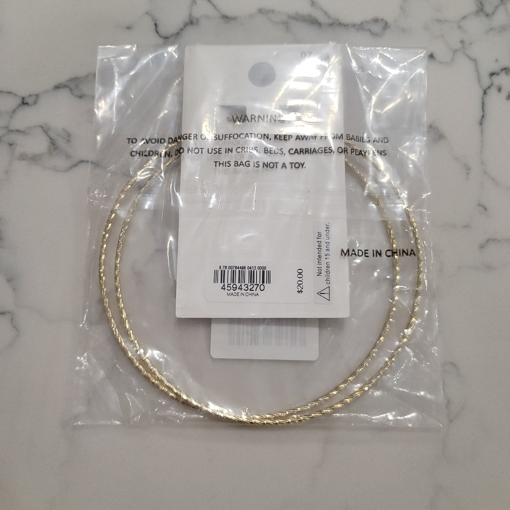 NEW EXPRESS Large Gold Tone Hoop Earrings - Picture 4 of 6